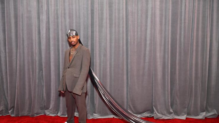 Guapdad 4000 Rocked A 10-Foot Long Durag To The Grammys