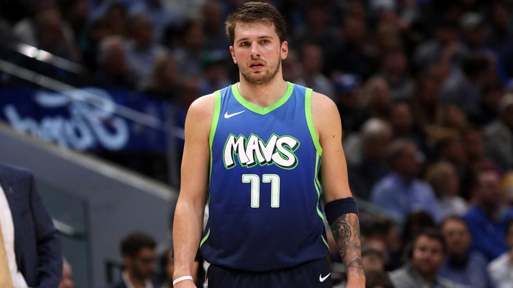 Luka Doncic Rips Open Jersey In Frustation During Mavs Loss To Lakers