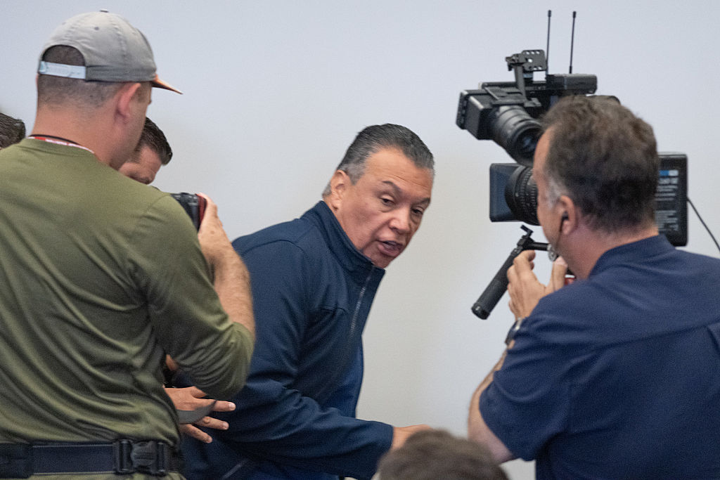 Sen. Alex Padilla is forcibly removed from Secretary Kristi Noem's press conference