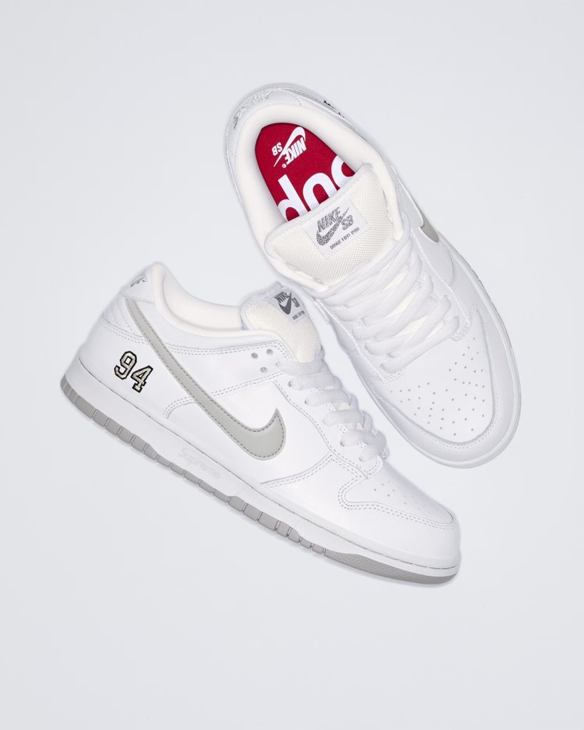Supreme x Dunks 2025